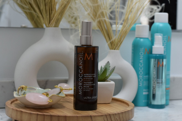 The Moroccanoil Treatment Mist in Lee's bathroom